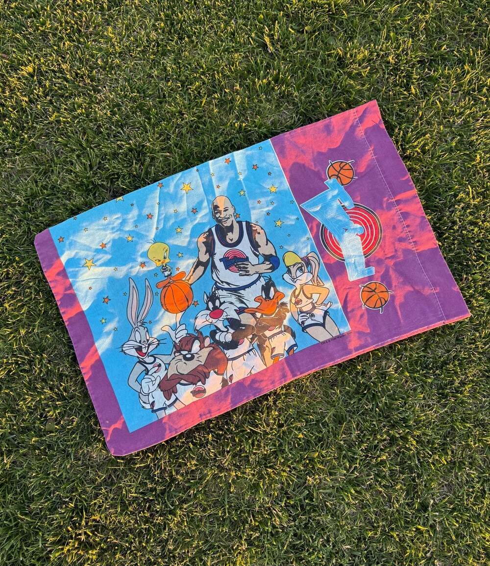 Vintage 1996 Space Jam Michael Jordan Tune Squad vs Monstars Pillowcase